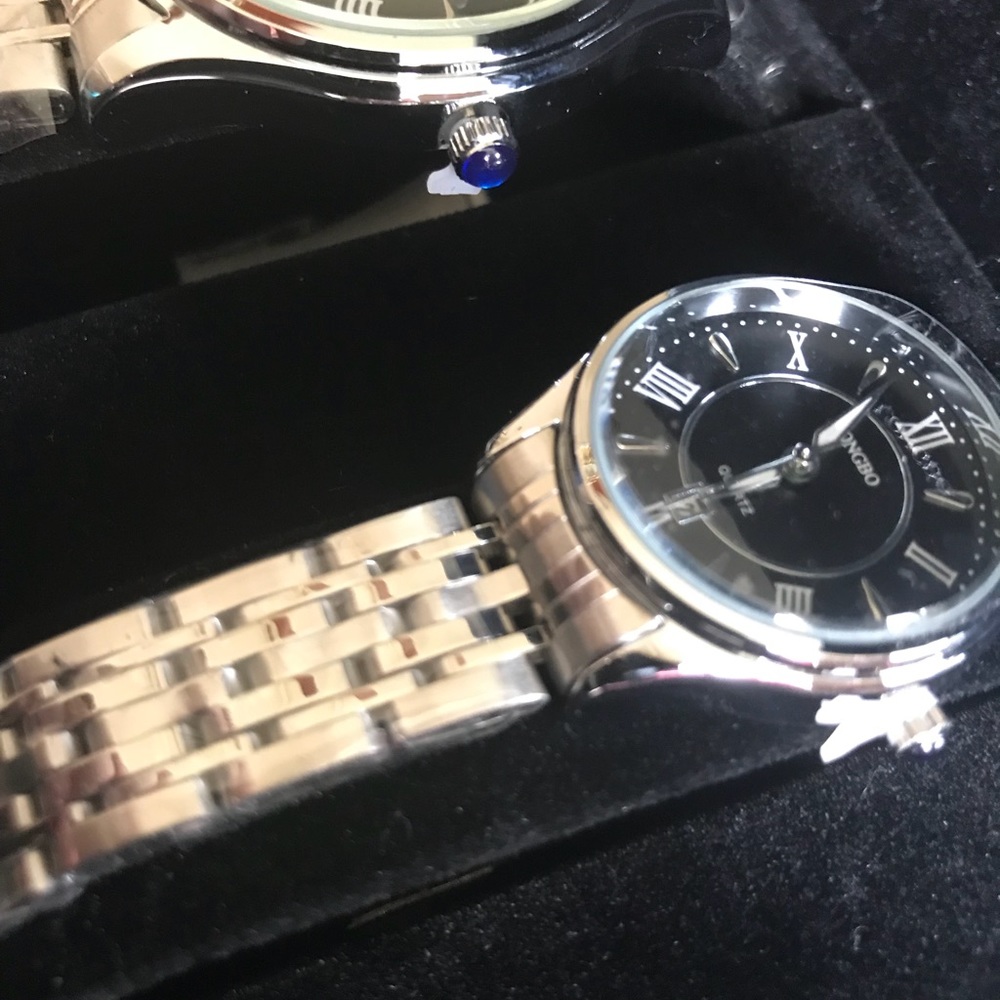 GREAT GIFT🎁 His and her watch set